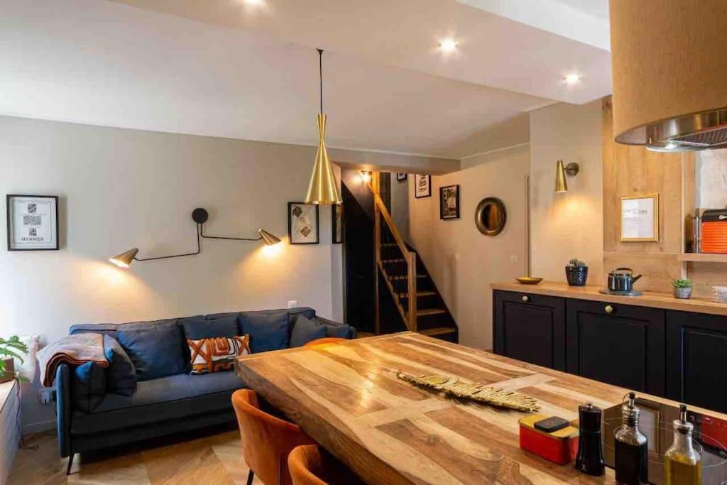Le Loft Des Hospices : Centre/Parking/Vueriviere Apartment Beaune  Bagian luar foto